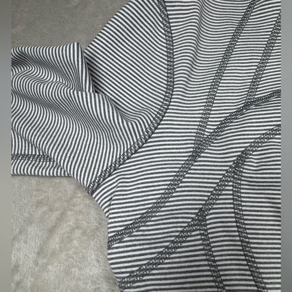 Lululemon Define Tonka Stripe Heathered Slate White Full Zip Athletic Jacket 10 - Picture 3 of 16